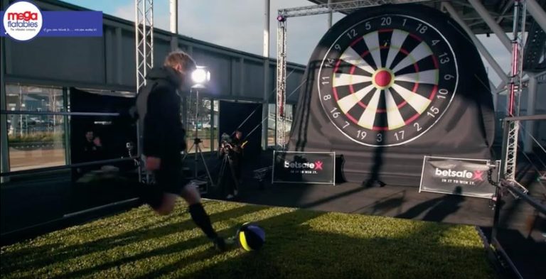Giant Inflatable PVC Dartboard Black Man City Dartboard Shootout