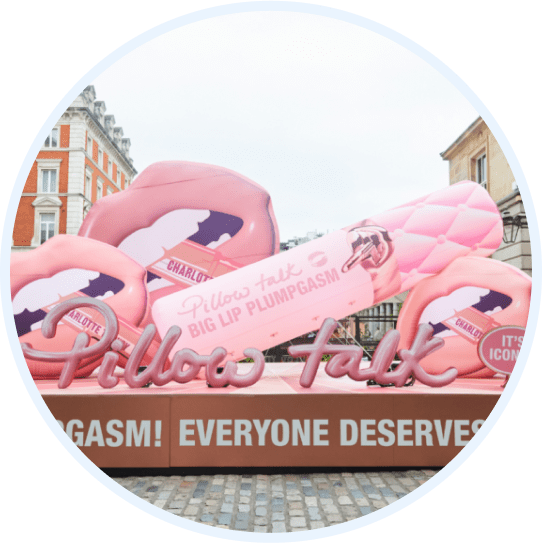 Big lip plumpgasm display
